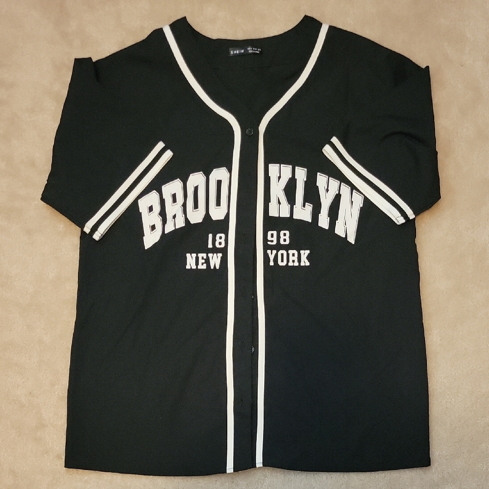 SHEIN Baseball Jersey - Black & White